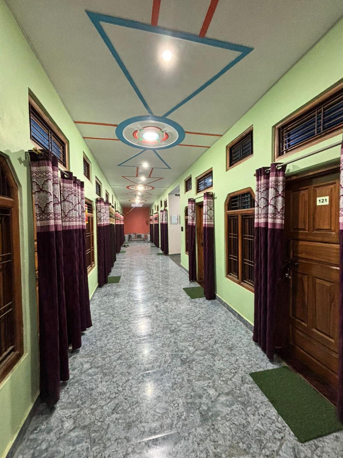 Chandrika Palace 500 Meter From Ayodhya Railway And Ram Mandir 외부 사진